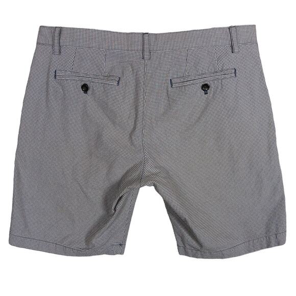 Banana Republic Aiden Shorts Size 33 Black and White Gingham Print 100% Cotton - Picture 2 of 6